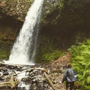 Meet your Posher, Meagan